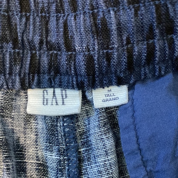 GAP linen blend shorts inseam 3 inches - Picture 4 of 6